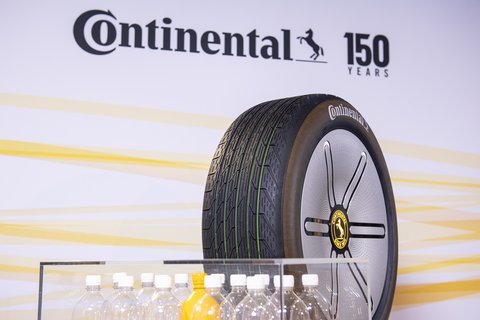 CONTINENTAL CELEBRATES WORLD PREMIERE AND PRESENTS PIONEERING SOLUTIONS FOR AUTONOMOUS DRIVING